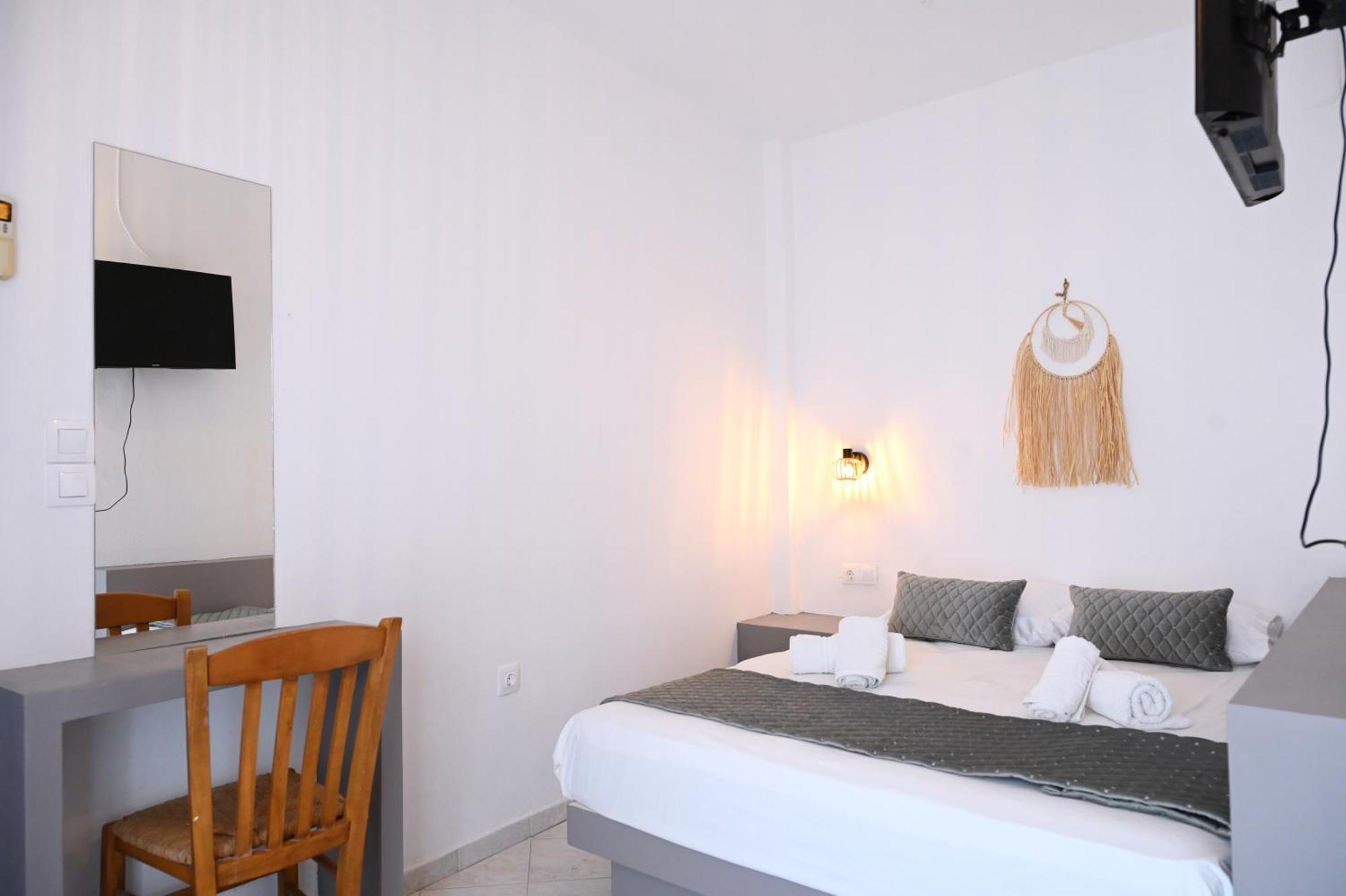 Kanala Oneiro Rooms Kythnos المظهر الخارجي الصورة