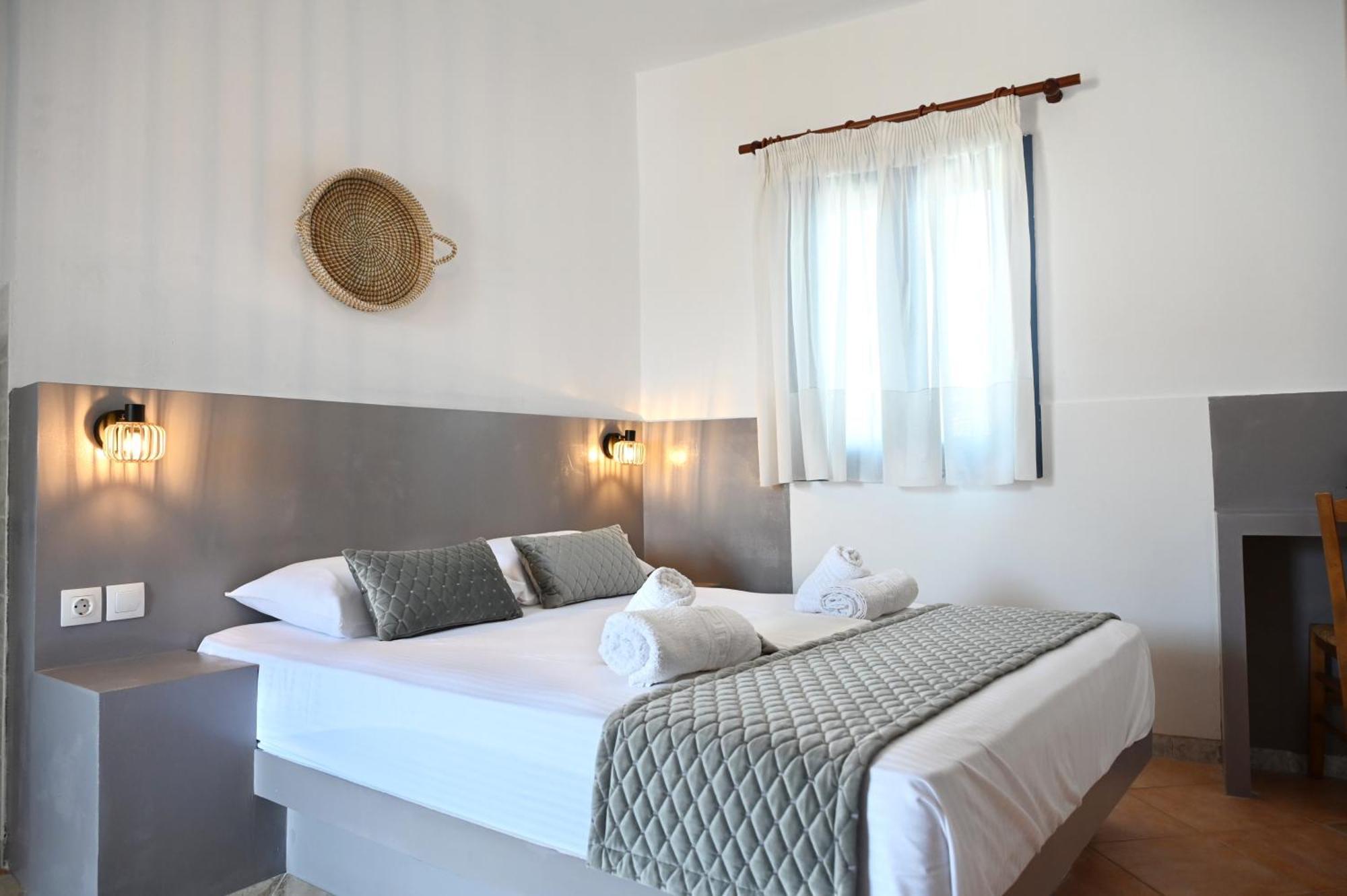 Kanala Oneiro Rooms Kythnos المظهر الخارجي الصورة