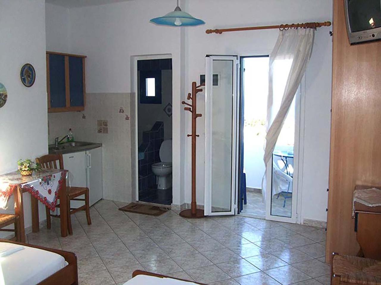 Kanala Oneiro Rooms Kythnos الغرفة الصورة